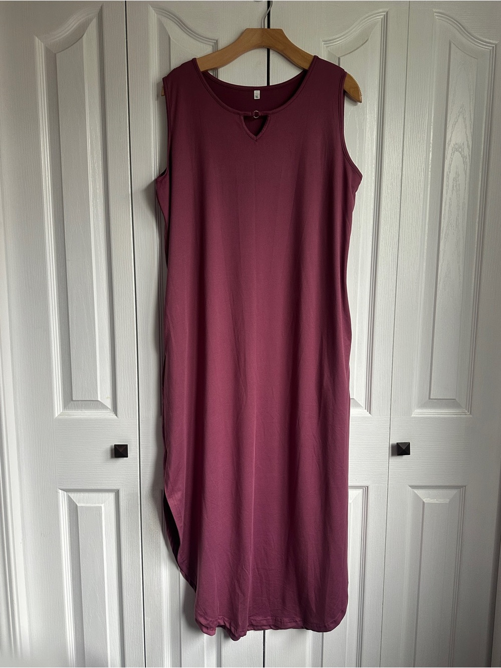 Sleeveless Mauve Maxi Dress with Keyhole Detail XL